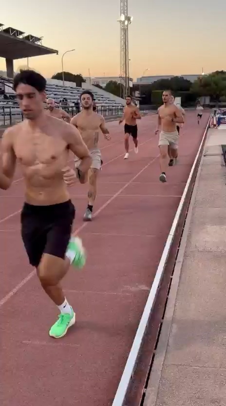 Carrera en pista: entrenamiento de las pruebas físicas de bombero en Factory Academia