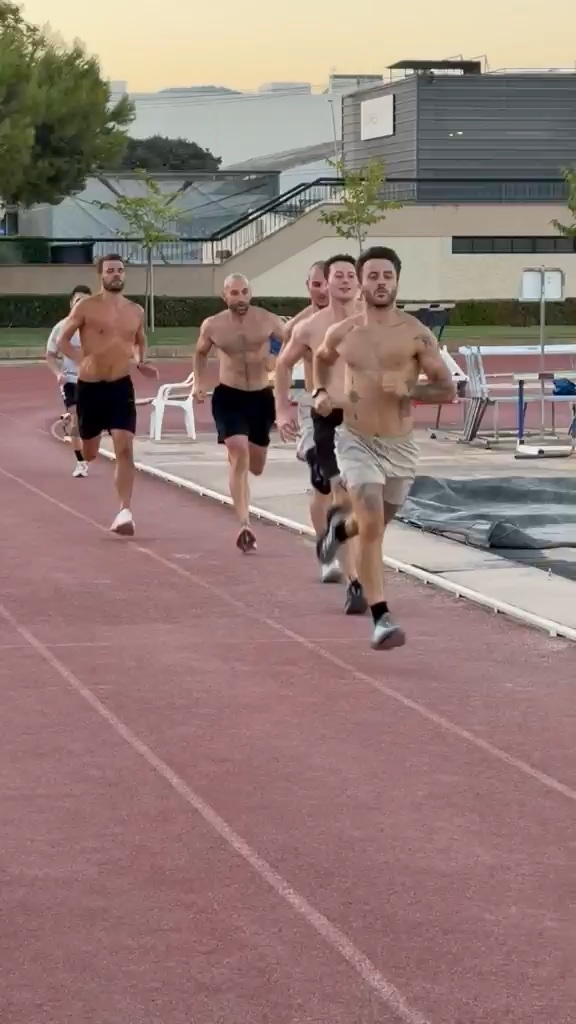 Carrera en pista: entrenamiento de las pruebas físicas de bombero en Factory Academia